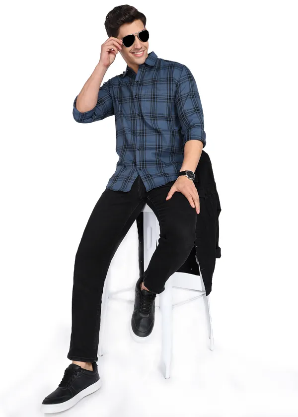 Metallic_Blue_Checkered_Casual_Cotton_Blend_Shirt_For_Men
