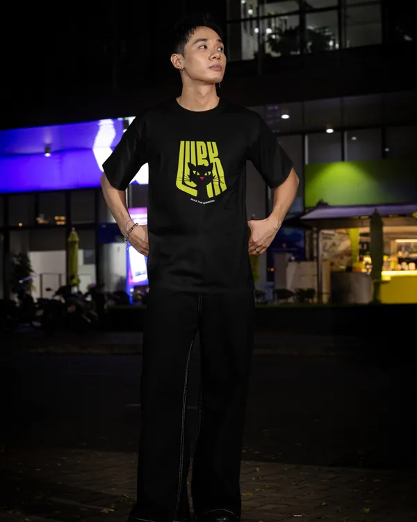 Mens_Lurking_Cat_Oversized_Korean_Fit_Black_Tshirt_Made_With_Premium_Biowashed_240_GSM_Loopknit_Cotton_Fabric