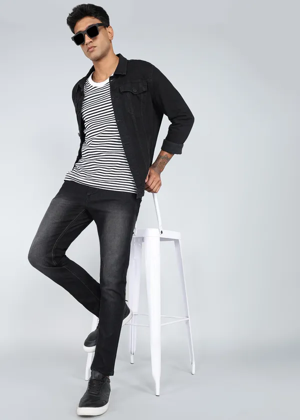 Black_Tapered_Fit_Washed_Jeans_For_Men_With_Cotton_And_Viscose_Blend_Fabric