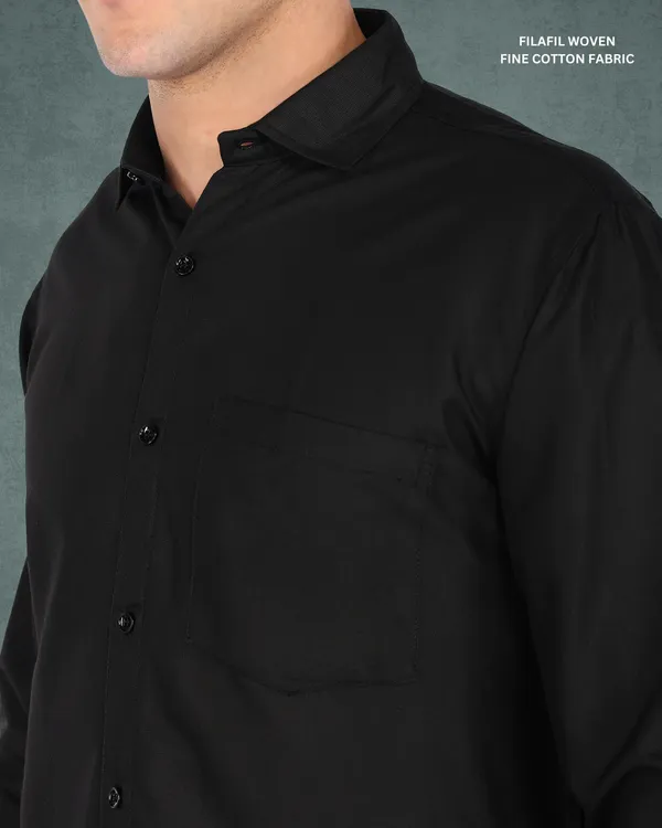 Black_Solid_Casual_Cotton_Blend_Shirt_For_Men