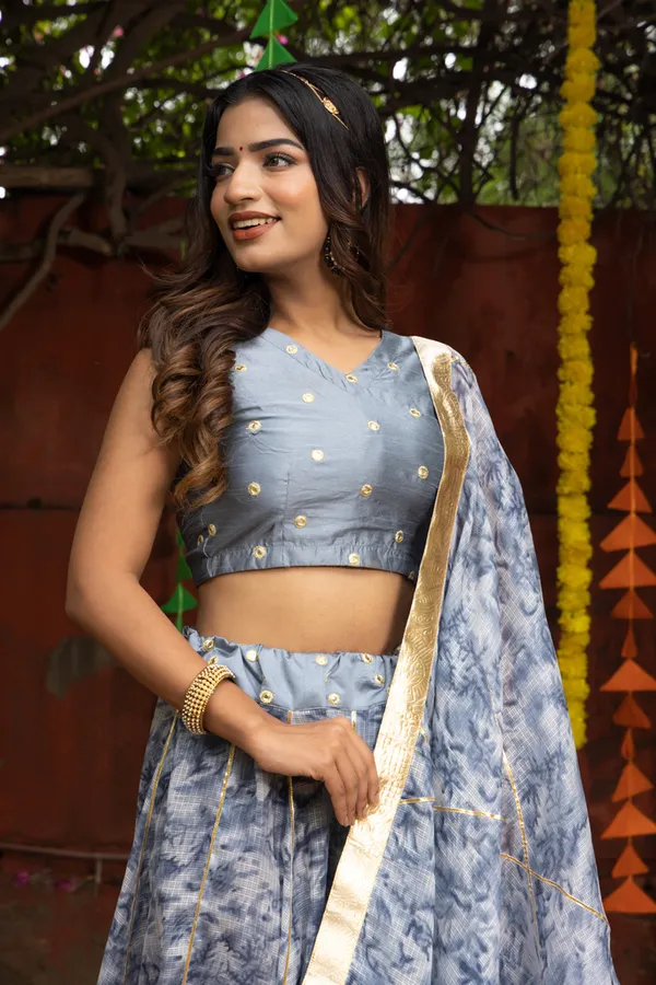 Sara_Grey_Tie_Dye_Lehenga_Set