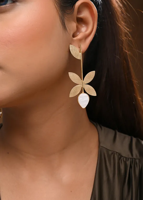 Nature-Inspired_Gold-Toned_Leaf_Drop_Earrings_with_Mother-of-Pearl_Detail