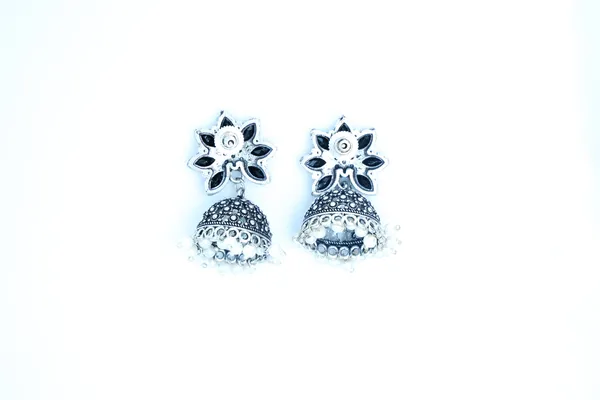 Silver_Oxidized_Jhumki_Earring
