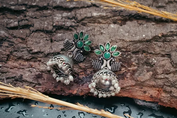 Green_Silver_Oxidized_Earring