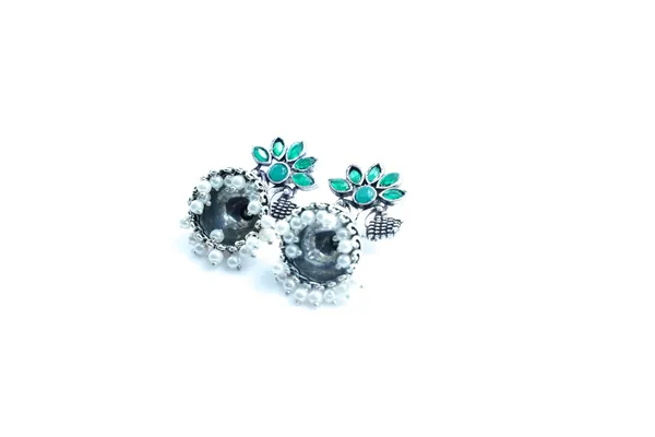 Green_Silver_Oxidized_Earring