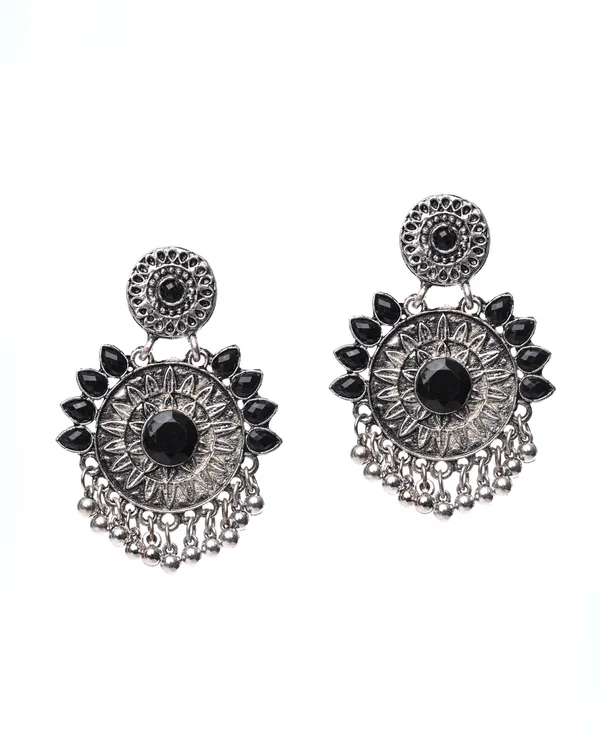 Oxidized_Silver-Toned_Kundan-Style_Drop_Earrings_with_Black_Stones