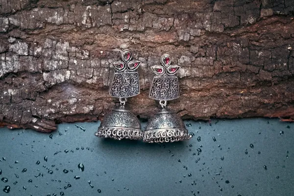 Silver_Oxidized_Jhumki_Earring