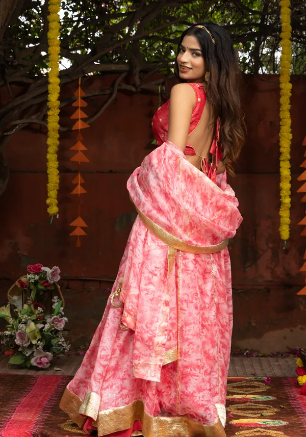 Sara_Coral_Tie_Dye_Lehenga_Set