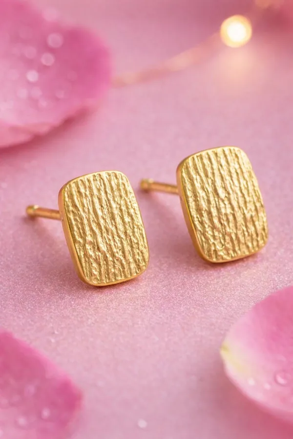 Gold_Tone_Abstract_Curve_Stud_Earrings