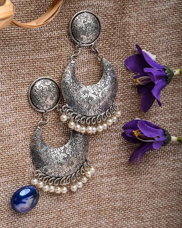 Oxidized_Silver-Toned_Engraved_Chandbali_Drop_Earrings_with_Pearl_Drops