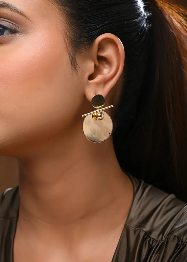 Minimalist_Gold-Toned_Abstract_Drop_Earrings