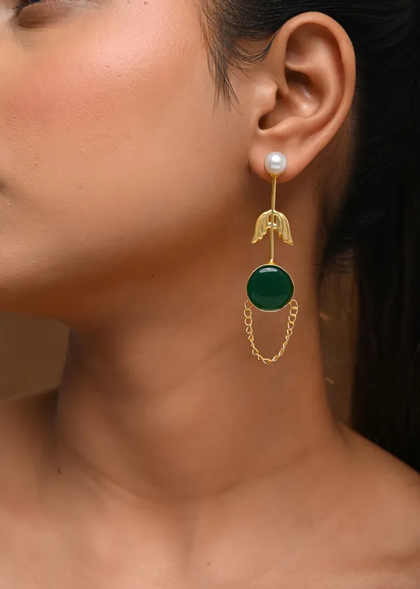 Contemporary_Pearl_Stud_Drop_Earrings_with_Green_Stone_and_Chain_Detail