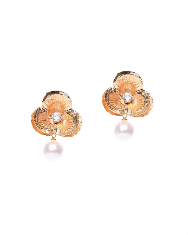 Gold-Toned_Textured_Floral_Stud_Earrings_with_Pearl_Drop