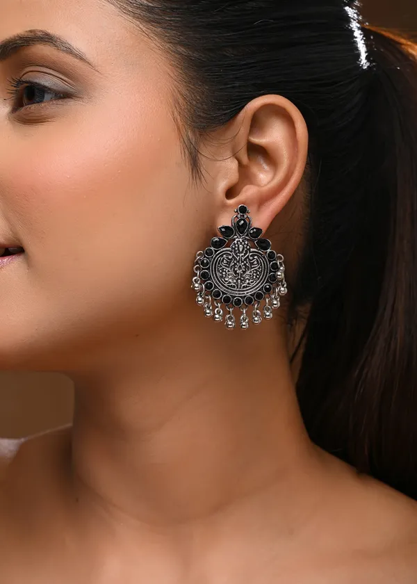 Oxidized_Silver-Toned_Stud_Earrings_with_Black_Stones_and_Ghungroo_Detail