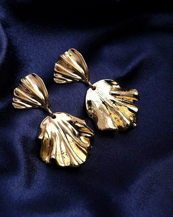 Gold-Toned_Sculptural_Shell_or_Petal_Drop_Earrings