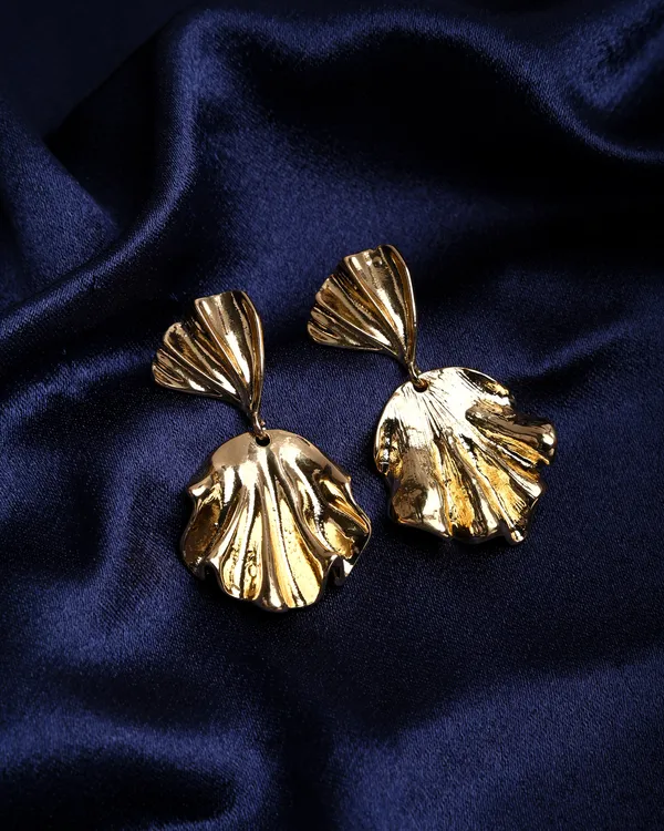 Gold-Toned_Sculptural_Shell_or_Petal_Drop_Earrings