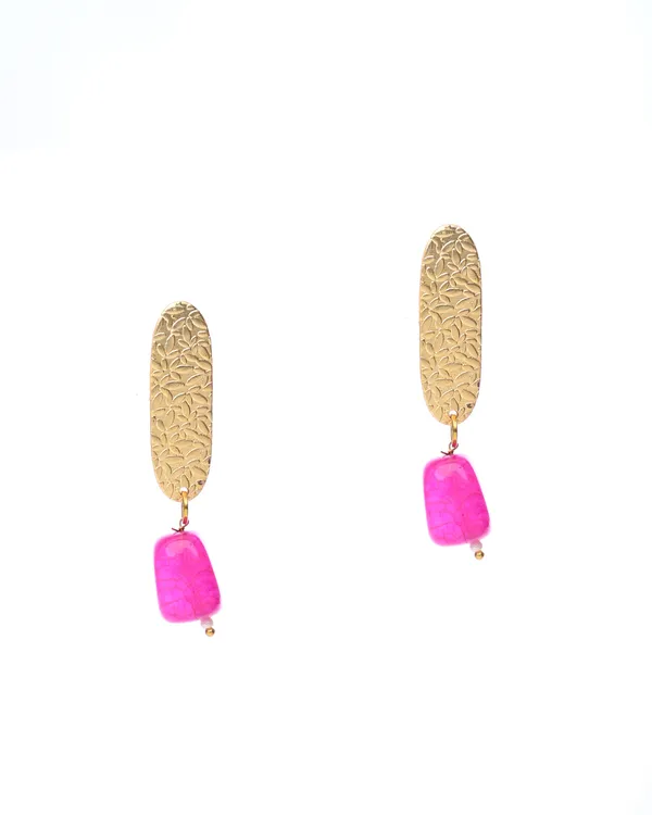 Gold-Toned_Textured_Bar_Drop_Earrings_with_Fuschia_Stone