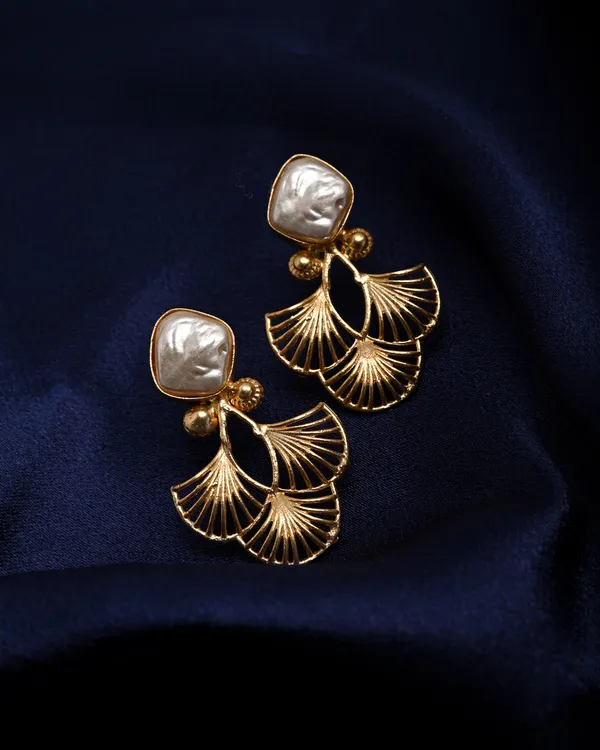 Gold-Toned_Ginkgo_Fan_Drop_Earrings_with_Baroque_Pearl_Stud