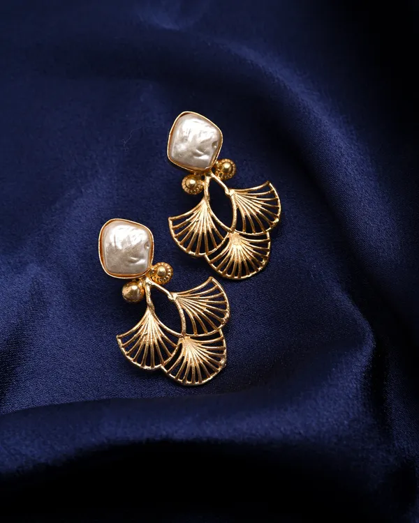 Gold-Toned_Ginkgo_Fan_Drop_Earrings_with_Baroque_Pearl_Stud