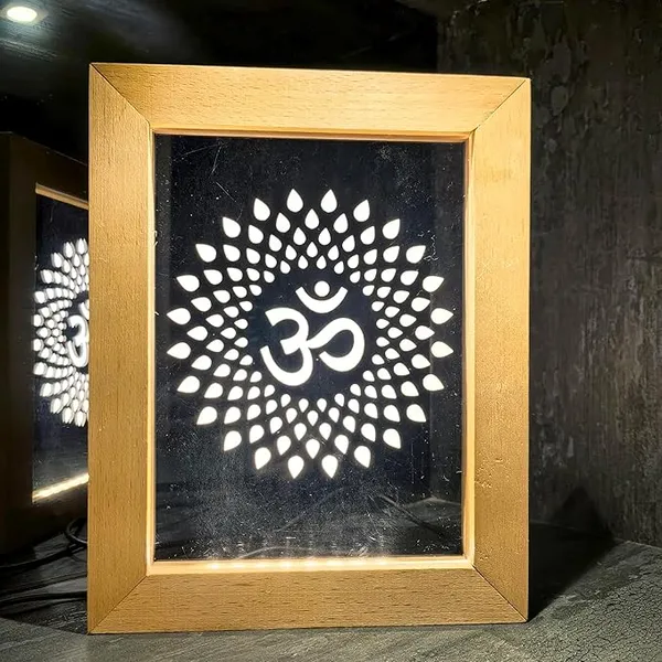 3D_Illusion_Led_Wooden_Frame_(Om)