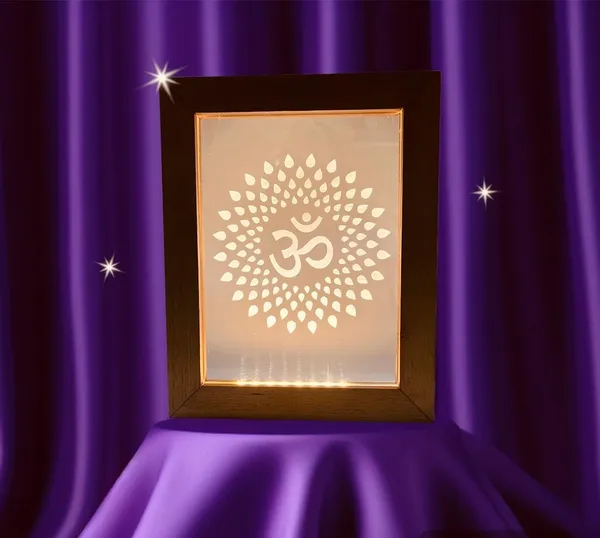 3D_Illusion_Led_Wooden_Frame_(Om)