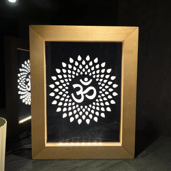 3D_Illusion_Led_Wooden_Frame_(Om)