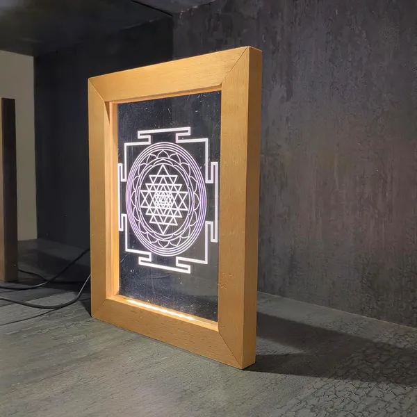 3D_Illusion_Led_Wooden_Frame_(Shree_Yantra)