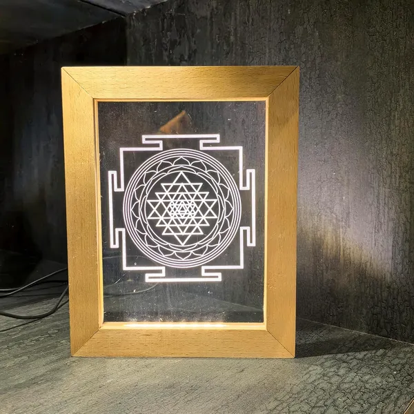 3D_Illusion_Led_Wooden_Frame_(Shree_Yantra)