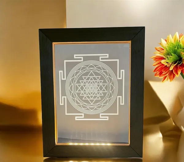 3D_Illusion_Led_Wooden_Frame_(Shree_Yantra)