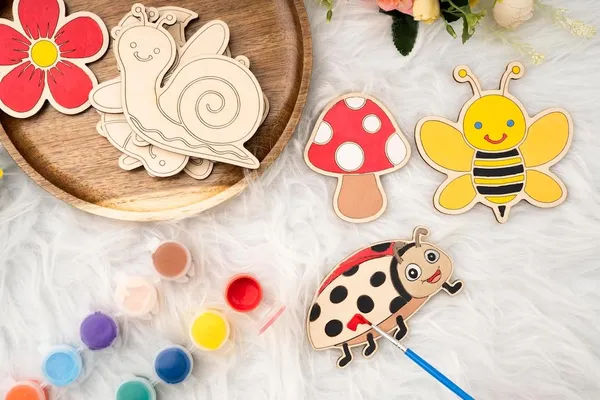 Diy_Mdf_Bees_Theme_Coloring_Kit