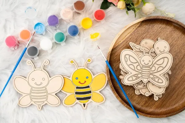 Diy_Mdf_Bees_Theme_Coloring_Kit