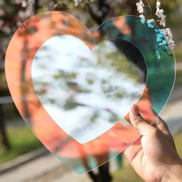 Acrylic_Holographic_Heart_For_Home_Decor