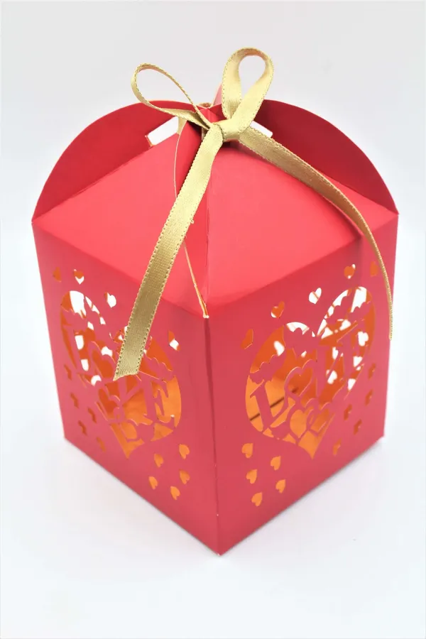Pack_Of_25_Red_Laser_Cut_Fancy_Paper_Box