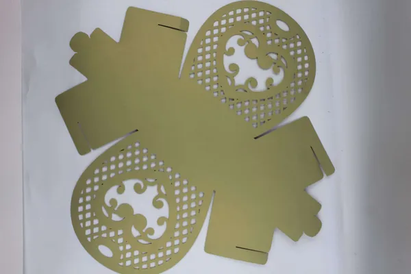 Pack_Of_25_Green_Laser_Cut_Fancy_Paper_Box