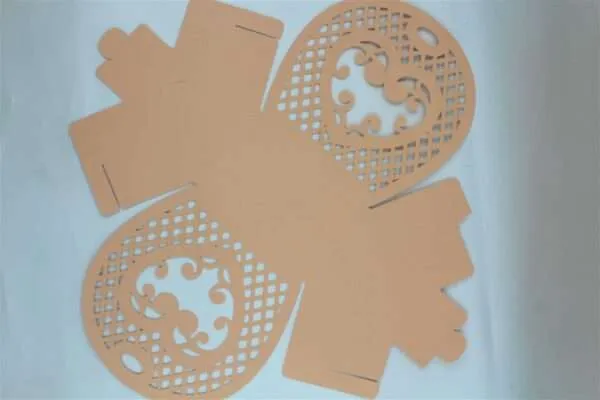 Pack_Of_25_Pink_Laser_Cut_Fancy_Paper_Box