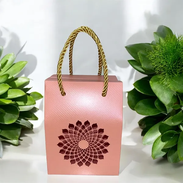Pack_Of_25_Pink_Laser_Cut_Fancy_Paper_Box