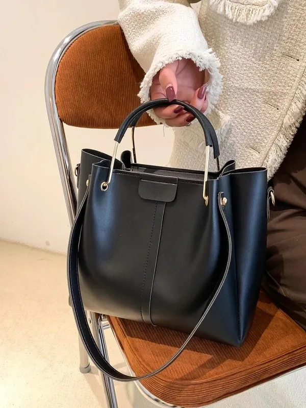 Black_Latest_Handbags_Premium_Handbags_Designer_Handbags_2024_Handbags_Handbags_For_Women_Handbags_For_Girls