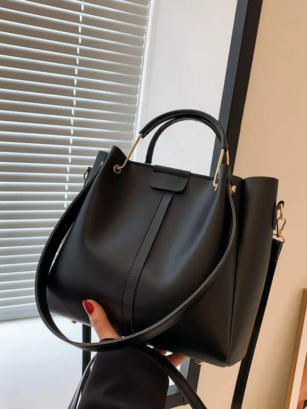 Black_Latest_Handbags_Premium_Handbags_Designer_Handbags_2024_Handbags_Handbags_For_Women_Handbags_For_Girls
