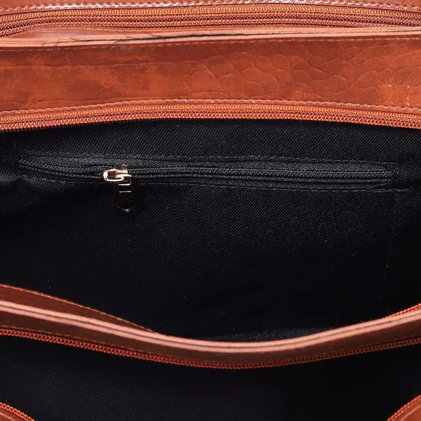 Tan_Croco_Pattern_Shoulder_Bag_For_Women_With_3_Big_Compartment