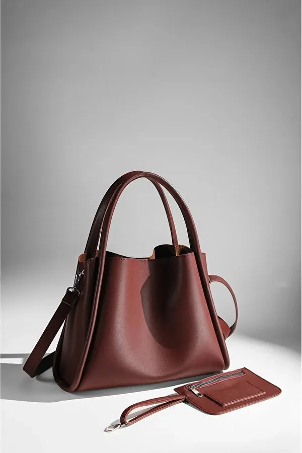 Elegant_PU_Leather_Tote_Bag_for_Women_with_Detachable_Zip_Pouch,_Dual_Handles_&_Adjustable_Strap_–_Spacious_Office,_Travel_&_Daily_Use_Handbag_for_Girls,_Premium_Quality_Shoulder_Sling_Bag_for_Stylish_Look
