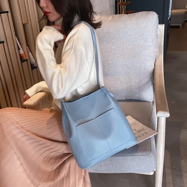 Skyblue_Women_Tote_Bag__Leather_Handbags_Casual_Ladies_Shoulder_Bags_For_Shopping._With_1_Compartment_And_Front_Pocket