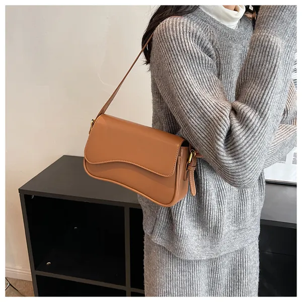 Tan_Women'S_Shoulder__Crossbody_Bag_With_Inner_Zip_Pocket__Stylish,_Functional__Perfect_For_Daily_Use