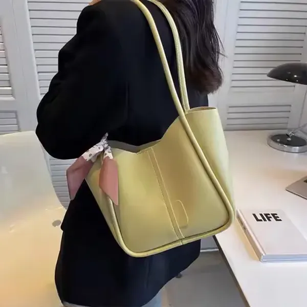 Cream_Versatile_Women'S_Tote_Bag_With_Back_Zip_Pocket__Spacious_Compartment__Perfect_For_Travel,_Office,__Daily_Style