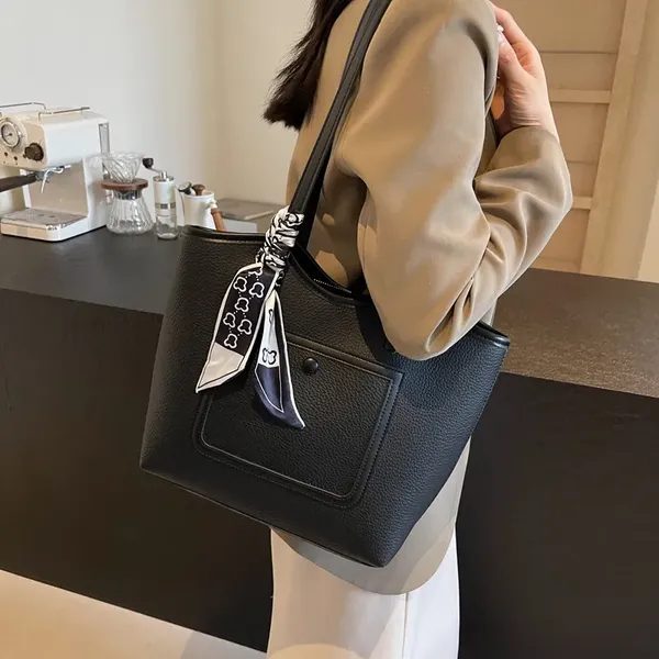 Black_Handbag_for_Women_|_Stylish_PU_Leather_with_Multiple_Utility_Pockets