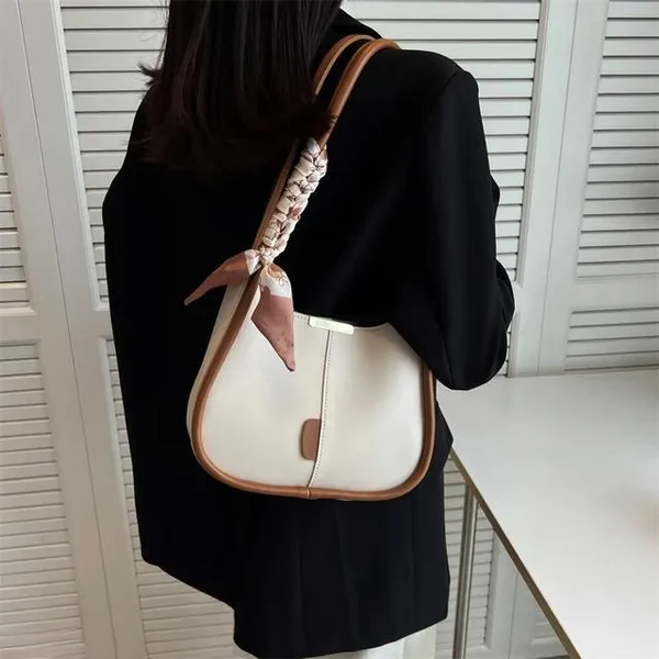 White_Stylish_Girls'_Sling_Bags_With_Trendy_Ribbon_Adornments