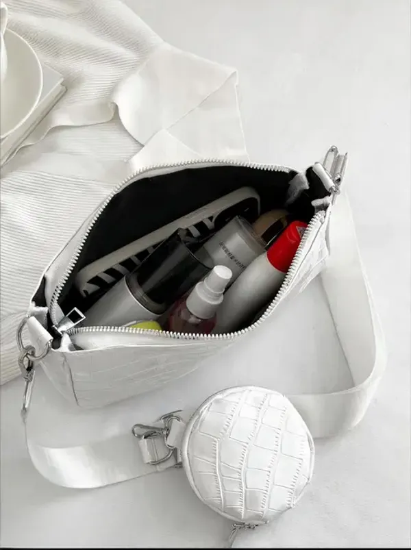 White_Small_Crossbody_Bags_For_Women_Trendy_Flap_Saddle_Croco_Purses_Combo_With_Tassel_Vegan_Leather_Shoulder_Bag
