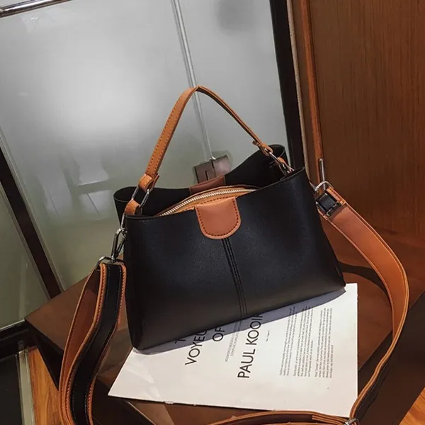 Black_Designer_Ladies'_Pu-Leather_Shoulder_And_Crossbody_Bags__Large_Capacity_Travel_Bucket_Handbags