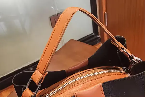 Black_Designer_Ladies'_Pu-Leather_Shoulder_And_Crossbody_Bags__Large_Capacity_Travel_Bucket_Handbags