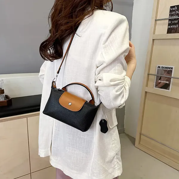 Black_Women_S_Pu-_Leather_Crossbody_Wing_Bag_-_Casual,_Fashionable,_Lightweight_And_Portable