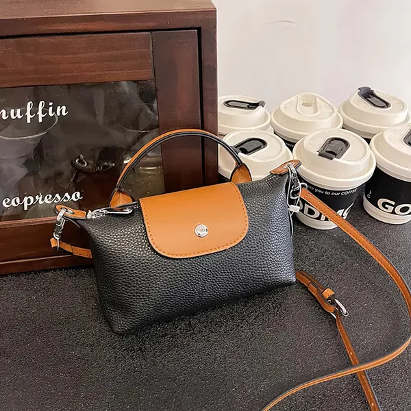 Black_Women_S_Pu-_Leather_Crossbody_Wing_Bag_-_Casual,_Fashionable,_Lightweight_And_Portable